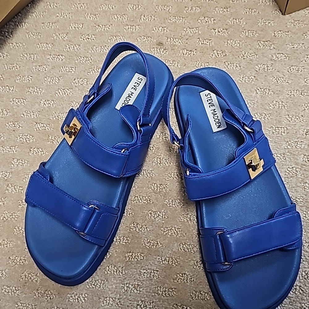 Shoes - Picture 2 of 3